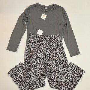Mia & Tess Pajama Set Women’s Large Animal Print Loungewear Cozy Soft